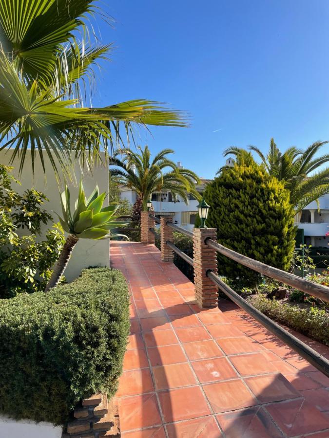 Jardines Apartment Sitio de Calahonda Exterior photo