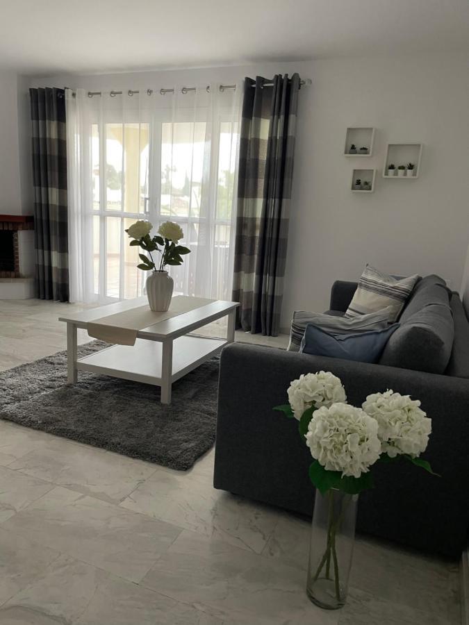 Jardines Apartment Sitio de Calahonda Exterior photo